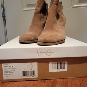 Jessica Simpson Seude booties - taupe size 7